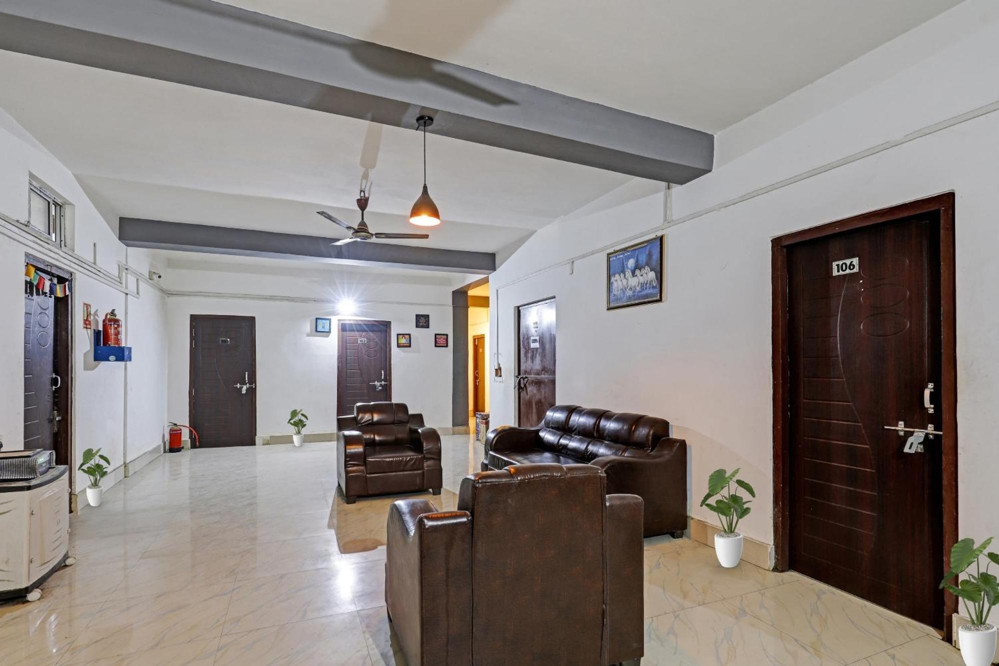 Hotel O Garchuk Market Formerly Trendz Stay غاواهاتي المظهر الخارجي الصورة